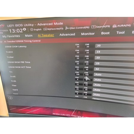 Оперативная память Kingston Fury Renegade RGB, DDR5, 24GB (1x24 GB), 7200 MHz, CL38, радиатор, RGB, серебристый