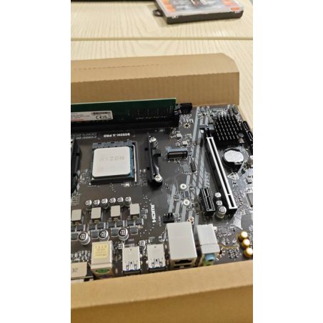 Оперативная память ADATA Premier, DDR4, 16Gb (1x16Gb), 3200MHz, CL22, DIMM