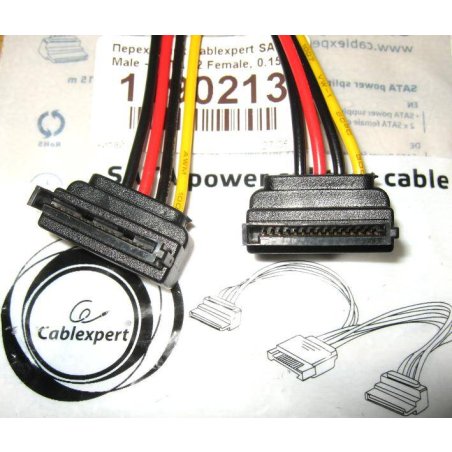 Кабель Gembird/CablexpertКабель питания SATA, 15см, 15pin (M)/2x15pin(F) на 2 SATA устройства, угловой разъем (CC-SATAM2F-02)