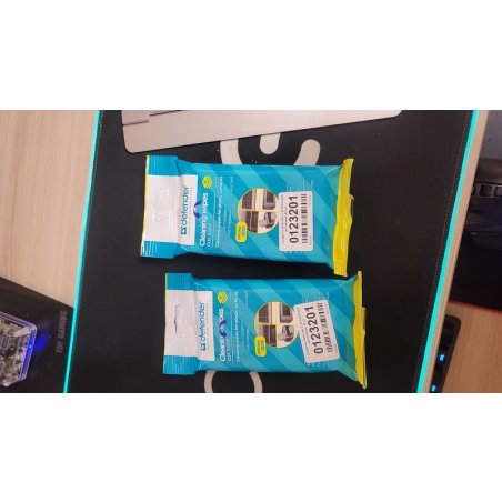 Чистящие салфетки Defender CLN ECO для экранов всех видов: ЭЛТ, ЖК, плазменными панелями / туба / 100 шт / Россия