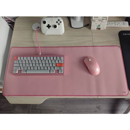 Коврик для мыши Logitech Desk Mat Studio Series DARKER ROSE