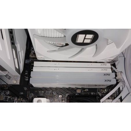 Модуль памяти DIMM DDR5-5600 16GB (8GBx2) AX5U5600C468G-DTLABRBK ADATA
