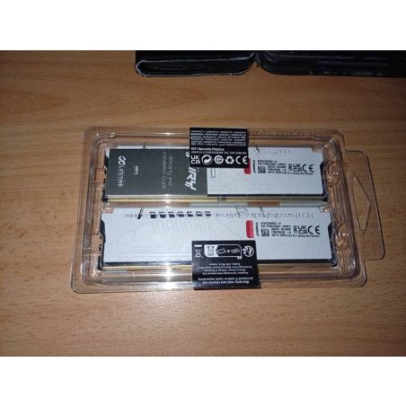 Оперативная память Kingston Fury Beast, DDR5, 16Gb (1x16Gb), 6000MHz, CL36, DIMM, с радиатором, белый