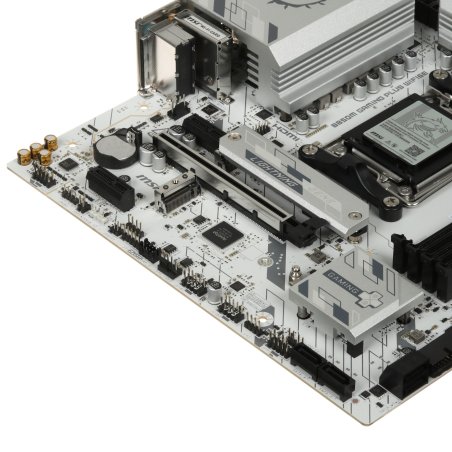 Материнская плата MSI B850M GAMING PLUS WIFI6E, AM5, AMD B850, 4xDDR5, 4xSATA, 2xM.2, 1xPCIe 4.0 x16, 2xPCIe x1, 1xDP, 1xHDMI, 1x2.5Gb LAN, Wi-Fi 6E, Bluetooth 5.3, 4xUSB-A 5Gbps, 3xUSB-A 10Gbps, 1xUSB-C 10Gbps, 3x3.5 мм, 7.1, mATX