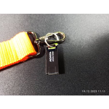 Флешка USB ADATA UR340 (AROY-UR340-64GbK), 64Gb, USB 3.2, R/W 100/30, черный