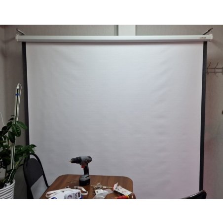 Экран Lumien 203x203см Eco Picture LEP-100109 1:1 настенно-потолочный рулонный