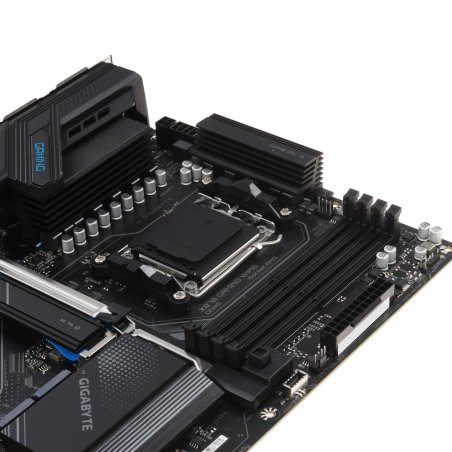 Материнская плата Gigabyte X870 GAMING WIFI6, AM5, AMD X870, 4xDDR5, 4xSATA, 3xM.2, 1xPCIe 5.0 x16, 2xPCIe 3.0 x1, 1xHDMI, 2xUSB-C (DisplayPort Alt Mode), 1x2.5Gb LAN, Wi-Fi 6, Bluetooth 5.3, 2xUSB-C 40Gbps, 1xUSB-A 10Gbps, 3xUSB-A 5Gbps, 4xUSB-A 2.0, 3x3