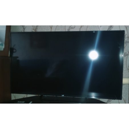 Телевизор Leff 40" 40F250T черный HD 60Hz
