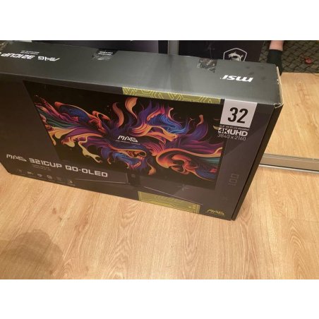 Монитор 31.5" MSI MAG 321UPX QD-OLED 3840x2160, 240 Гц, 0.03 мс, 16:9, 1000 кд/м², DisplayHDR True Black 400, DP 1.4a, HDMI 2.1, USB-C, 3.5 Jack, Adaptive-Sync, PIP, черный