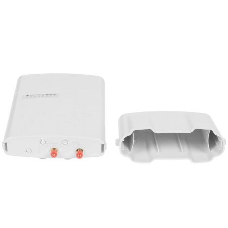 Точка доступа MikroTik RB912UAG-5HPnD-OUT BaseBox 5 (RouterBOARD 912UAG with 600Mhz Atheros CPU, 64MB RAM, 1xGigabit LAN, USB, miniPCIe, built-in 5Ghz 802.11a/n 2x2 two chain wireless with two RP-SMA connectors, Ro