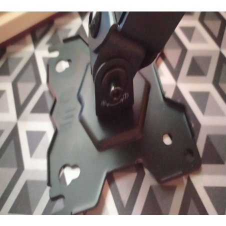 Кронштейн (держатель) ONKRON G280 для трех мониторов 13"-32" дюймов настольный, черный