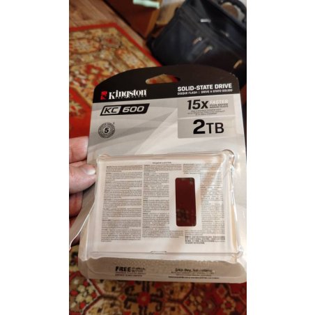 Накопитель SSD Kingston KC600, 2Tb, SATA III, 2.5", R/W 550/520
