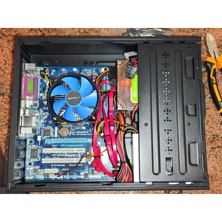 Компьютерный корпус ExeGate EX268694RUS Компьютерный корпус MiniITX ExeGate MI-208 Black, miniITX/mATX, <M350, 80мм>, 2*USB, Audio