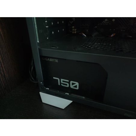 Блок питания Gigabyte P750GM (GP-P750GM), 750Вт, 80 PLUS Gold, 120мм, модульный, черный