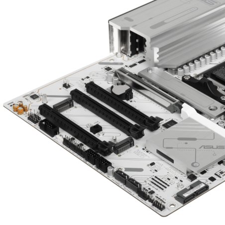 Материнская плата ASUS X870 MAX GAMING WIFI7 W, AM5, AMD X870, 4xDDR5, 4xSATA, 3xM.2, 1xPCIe 5.0 x16, 2xPCIe 4.0 x16, 1xPCIe 3.0 x16, 1xHDMI, 2xUSB Type-C (Display), 1x2.5Gb LAN, Wi-Fi 7, Bluetooth 5.4, 2xUSB-C 40Gbps, 1xUSB-A 10Gbps, 3xUSB-A 5Gbps, 4xUSB