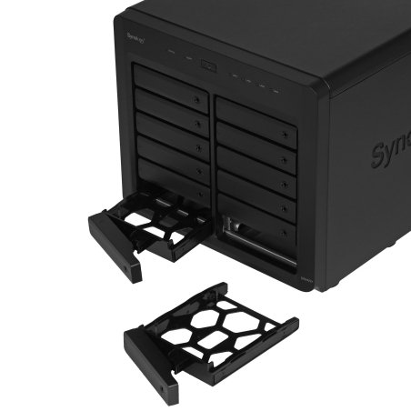 Сетевое хранилище Synology QC2.2GHz CPU/4Gb(up to 32Gb)/RAID 0,1,5,6,10/up to 12 SATA SSD/HDD (3.5" or 2.5") (up to 24 with 1xDX1222), 2xUSB3.0, 4xGbE(+1Expslot),iSCSI, 2xIPcam(upto40)/1xPS/3YW'