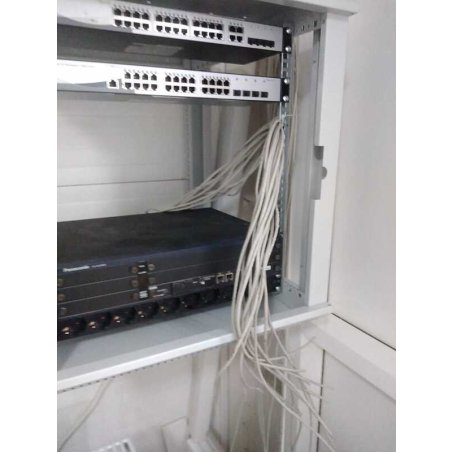 Блок розеток горизонтальный ExeGate ServerPro PDU-19H901 Al-9S-C14, 19", 1U, Алюминий, 9 Schuko, С14, черный