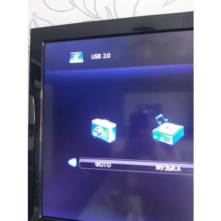 Флешка USB ADATA UV320 (AUV320-256G-RWHGN), 256Gb, USB 3.2 Gen1, R/W 100/30, белый/зеленый