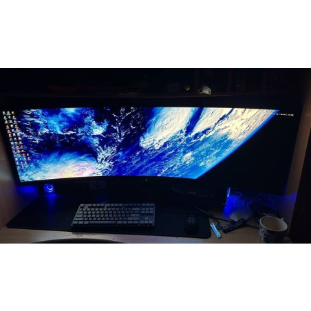 Монитор 26.5" MSI MPG 272URX QD-OLED 3840x2160, 240 Гц, 0.03 мс, 16:9, 1000 кд/м², DP 2.1a, HDMI 2.1 (x2), USB-C, 3.5 Jack, USB Hub (2x USB 3.2), HDR10, G-Sync, KVM, черный