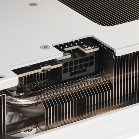 Видеокарта Gigabyte PCI-E GV-N5070AERO OC-12GD 1.0 NVIDIA GeForce RTX 5070 12Gb 192bit GDDR7 2805/28000 HDMIx1 DPx3 HDCP Ret