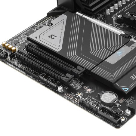 Материнская плата Gigabyte X870 GAMING X WIFI7, AM5, AMD X870, 4xDDR5, 4xSATA, 3xM.2, 1xPCI-E 5.0 x16, 2xPCI-E 3.0 x1, 1xHDMI, 1xUSB-C (DP), 1x 2.5Gb LAN, 4xUSB-A 2.0, 3xUSB-A 3.2 Gen 1, 1xUSB-A 3.2 Gen 2, 2xUSB-C 3.2 Gen 2 (USB4), 3x3.5 мм, 7.1, ATX