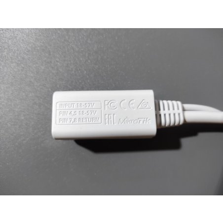 Инжектор Mikrotik GESP+PoE-IN Passive Gigabit PoE injector with surge protection, indoor enclosure (007223) 100