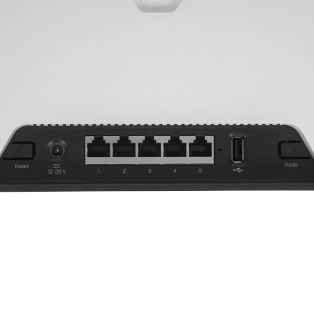 Маршрутизатор MikroTik D53G-5HacD2HnD-TC&FG621-EA Chateau LTE6 with RouterOS L4