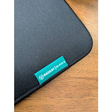 Коврик для мышки Raskat черный XS (300x250, резина/ткань, прошитый край)