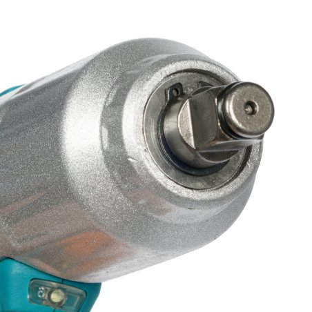 Гайковерт Bort BSR-12LI проводной автомобильный 93720636 12 В, 350 Нм, 3300 об/мин, 3,1 кг