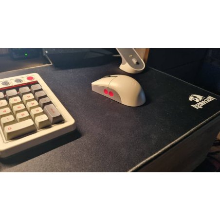 Коврик для мышки Defender FLICK XL REDRAGON