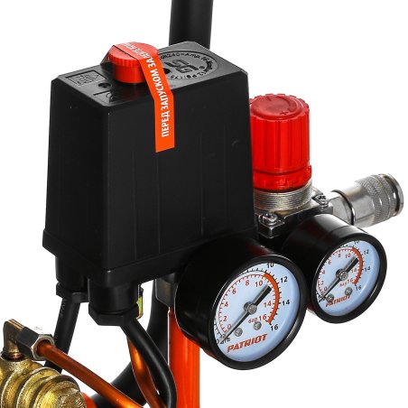Компрессор Patriot поршневой ременной PTR 50-360I, 360 л/мин, 10 бар, 2200 Вт, 50 л, быстросъемный 1/4" + "елочка"