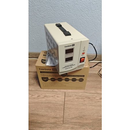 Стабилизатор напряжения ExeGate EX291722RUS Expert AS-1500 (1500ВА, вход 140...260В, двойная цифр. индикация вход/вых. напряжения, выход 220В±8%, КПД 98%, 5 уровней защиты, задержка, метал. корпус, 2 евророзетки, RTL)