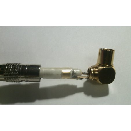 Разъем Cablexpert TVPL-08,TV (мама) позолоченный, латунь OD8.5, 90 градусов, блистер