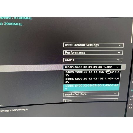 Оперативная память Kingston Fury Renegade, DDR5, 32Gb (2x16Gb), 7200MHz, CL38, DIMM, с радиатором, серебристый/черный