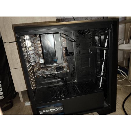 Блок питания Zalman ZM700-TXII V1/V2 RTL, 700Вт, 80 PLUS, 120мм, черный