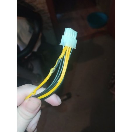 Разветвитель питания Cablexpert CC-PSU-82, Molex+SATA->PCI-Express 8pin, для подключения в/к PCI-Е (8pin) к б/п ATX