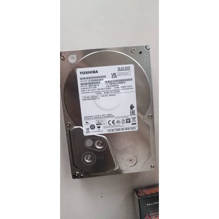 Жесткий диск Toshiba Surveillance HDD 3.5" SATA 4Tb, 5400rpm, 128MB buffer, 512e, SMR, DT02ABA400V, 1 year