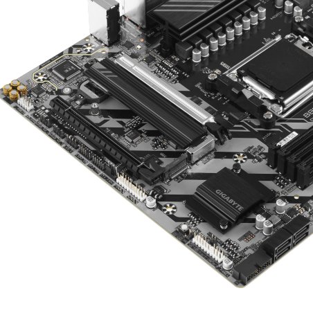 Материнская плата Gigabyte B850M DS3H, AM5, AMD B850, 4xDDR5, 4xSATA, 2xM.2, 1xPCIe 5.0 x16, 1xPCIe 3.0 x4, 1xHDMI, 2xDP, 1x 2.5Gb LAN, 3xUSB-A 3.2 Gen 1, 1xUSB-A 3.2 Gen 2, 4xUSB-A 2.0, 1xUSB-C 3.2 Gen 2, 3x3.5 мм, 7.1, mATX