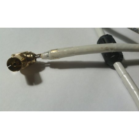 Разъем Cablexpert TVPL-08,TV (мама) позолоченный, латунь OD8.5, 90 градусов, блистер