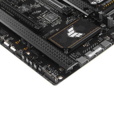 Материнская плата ASUS TUF GAMING B650-PLUS WIFI, AM5, AMD B650, 4xDDR5, 4xSATA, 3xM.2, 1xPCI-E 4.0 x16, 1xPCI-E 4.0 x4, 2xPCI-E x1, 1xHDMI, 1xDP, 1x 2.5Gb LAN, 2xUSB-A 3.2 Gen 2, 4xUSB-A 2.0, 1xUSB-C 3.2 Gen 2, 5x3.5 мм, 7.1, ATX