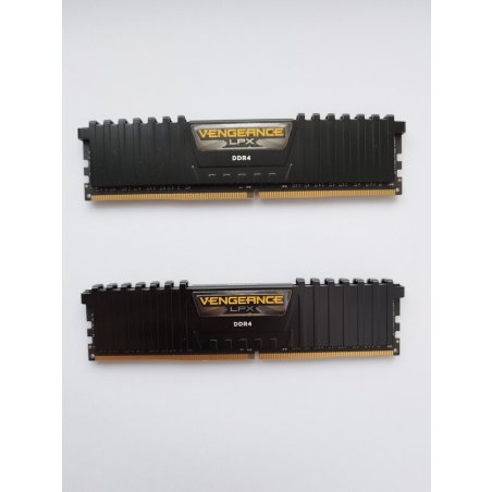 Оперативная память CORSAIR 64Gb 5600МГц DDR5 CL40 DIMM (Kit of 2x32Gb) XMP 3.0, Vengeance Black