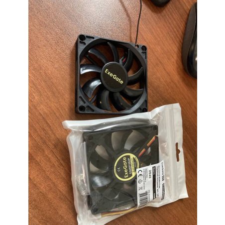 Вентилятор для корпуса ExeGate ExtraSilent ES08015B3P черный, 80 мм, 1700 об/мин, 17 дБ, 3 pin