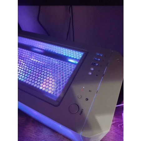 Компьютерный корпус MSI MAG FORGE M100R WHITE Mini-Tower, MATX, 1xUSB 3.0, 2xUSB 2.0, 4x120мм ARGb Fan, ARGb Control Board, Tempered Glass Window, Brown Box (932220)