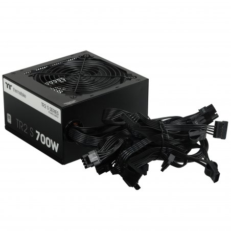 Блок питания Thermaltake TR2 S 700W (PS-TRS-0700NPCWEU-2), 700Вт, 80 PLUS, 120мм, черный