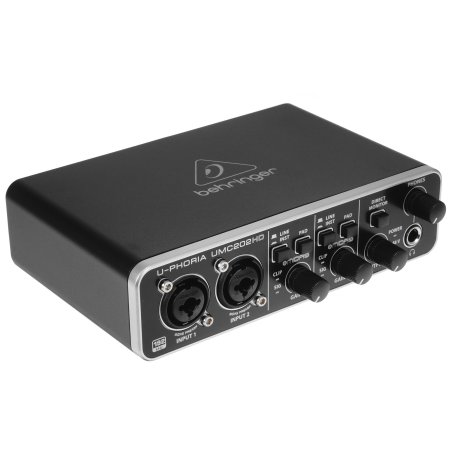 Аудиоинтерфейс Behringer UMC202HD